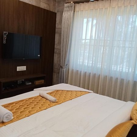 Golden Residency Hotel Kushālnagar Exterior photo